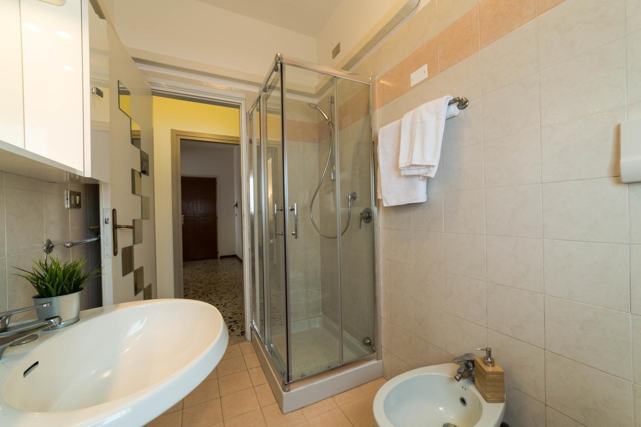 Isa Sirmione Apartments Oda fotoğraf